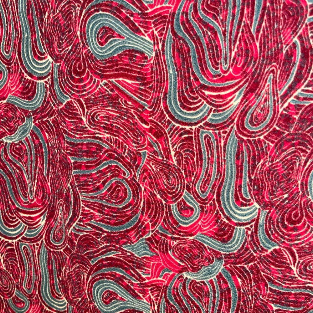 Lularoe fitted & stretchy type skirt, Size L in red and green EUC - Picture 8 of 15